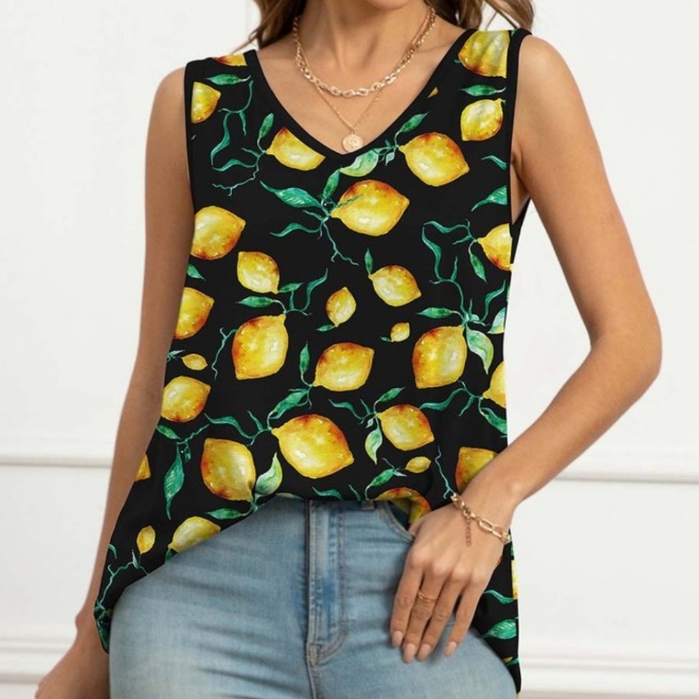 NWT 🍋 lemon v-neck tunic top